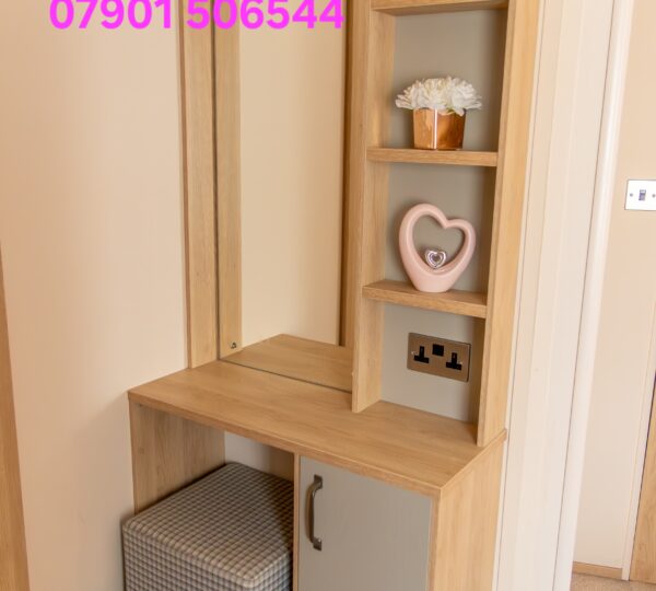 Beautiful 8 berth Indulgent Mini Lodge