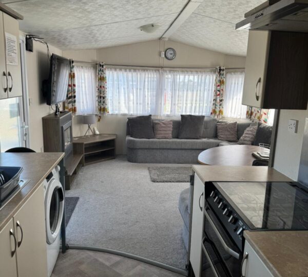 4 Bedroom Luxury Caravan Caister