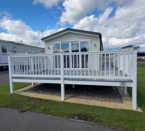 Finch 5 Cayton Bay